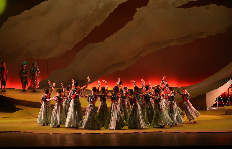 Silk: The Eternal Road – Beijing Century Theater